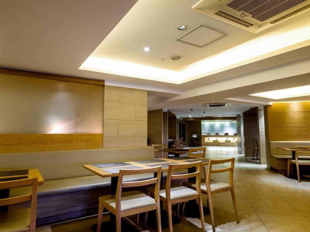 Ji Hotel Shanghai Yan An Road Branch Exterior foto