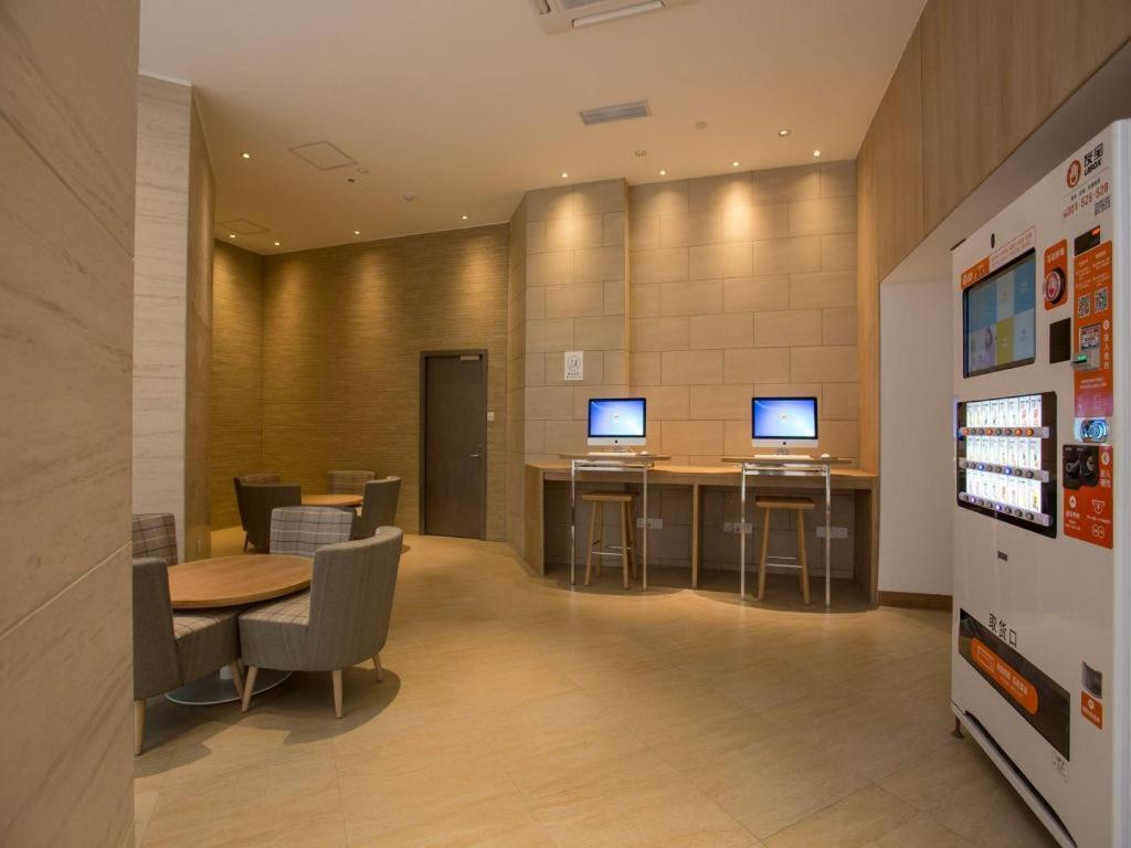 Ji Hotel Shanghai Yan An Road Branch Exterior foto